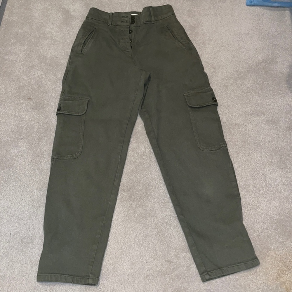 Aritzia Modern Cargo Pants